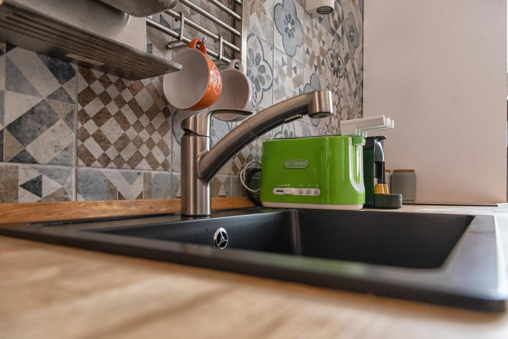 Luxury Cozy By Station - Cafe Appartement Milan