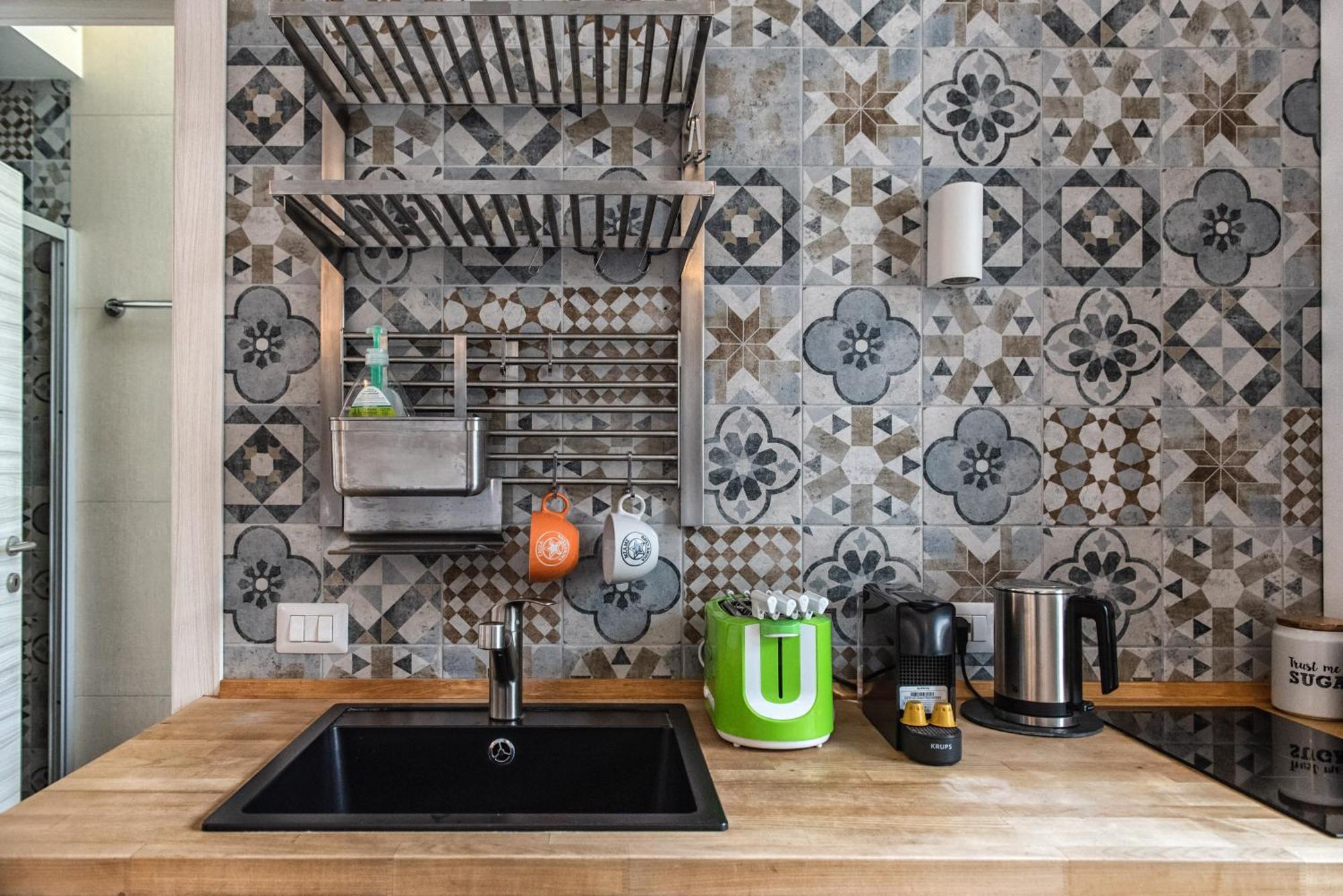 Luxury Cozy By Station - Cafe Appartement Milan